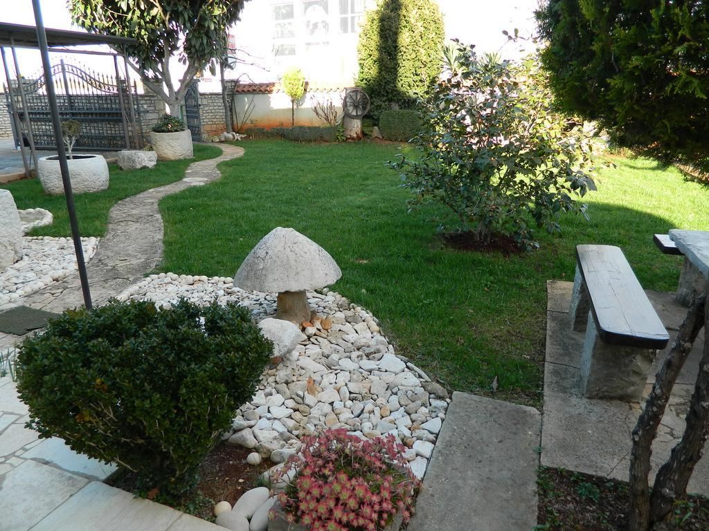 Apartmani Villa Otilija Poreč Eksteriør bilde