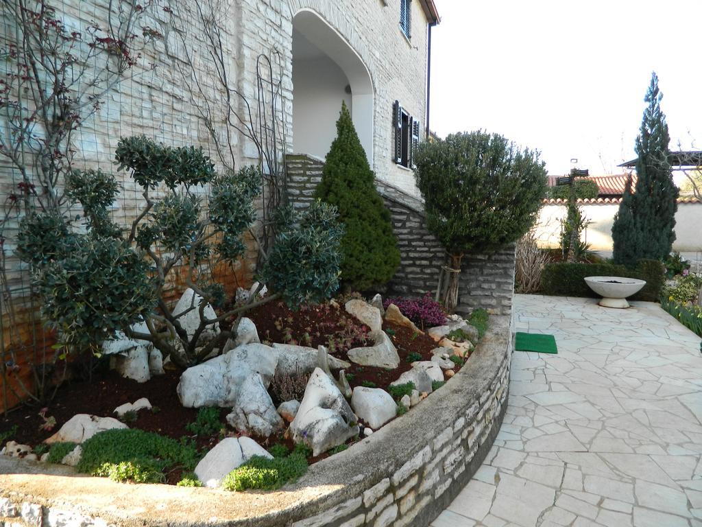 Apartmani Villa Otilija Poreč Eksteriør bilde